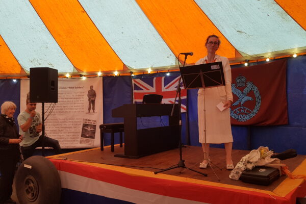 Optreden Ester bij WAX