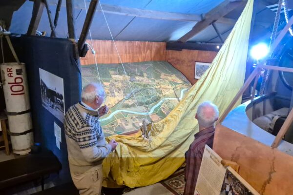 Onthulling gerestaureerde maquette Slag om Arnhem 30 augustus 2025