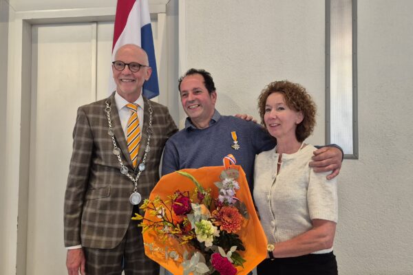 Koninklijke onderscheiding voor Jan van Oort, 24 april 2026