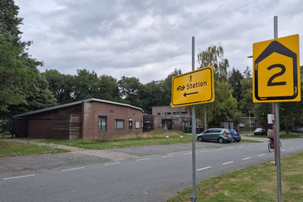 Duidelijkheid van de bewegwijzering laat soms te wensen over bij de werkzaamheden rond de spooronderdoorgang,